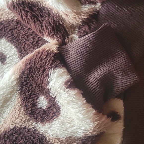 HP!!π₯³π₯³πππCrave Fame super cool sweater NWT - Picture 7 of 8